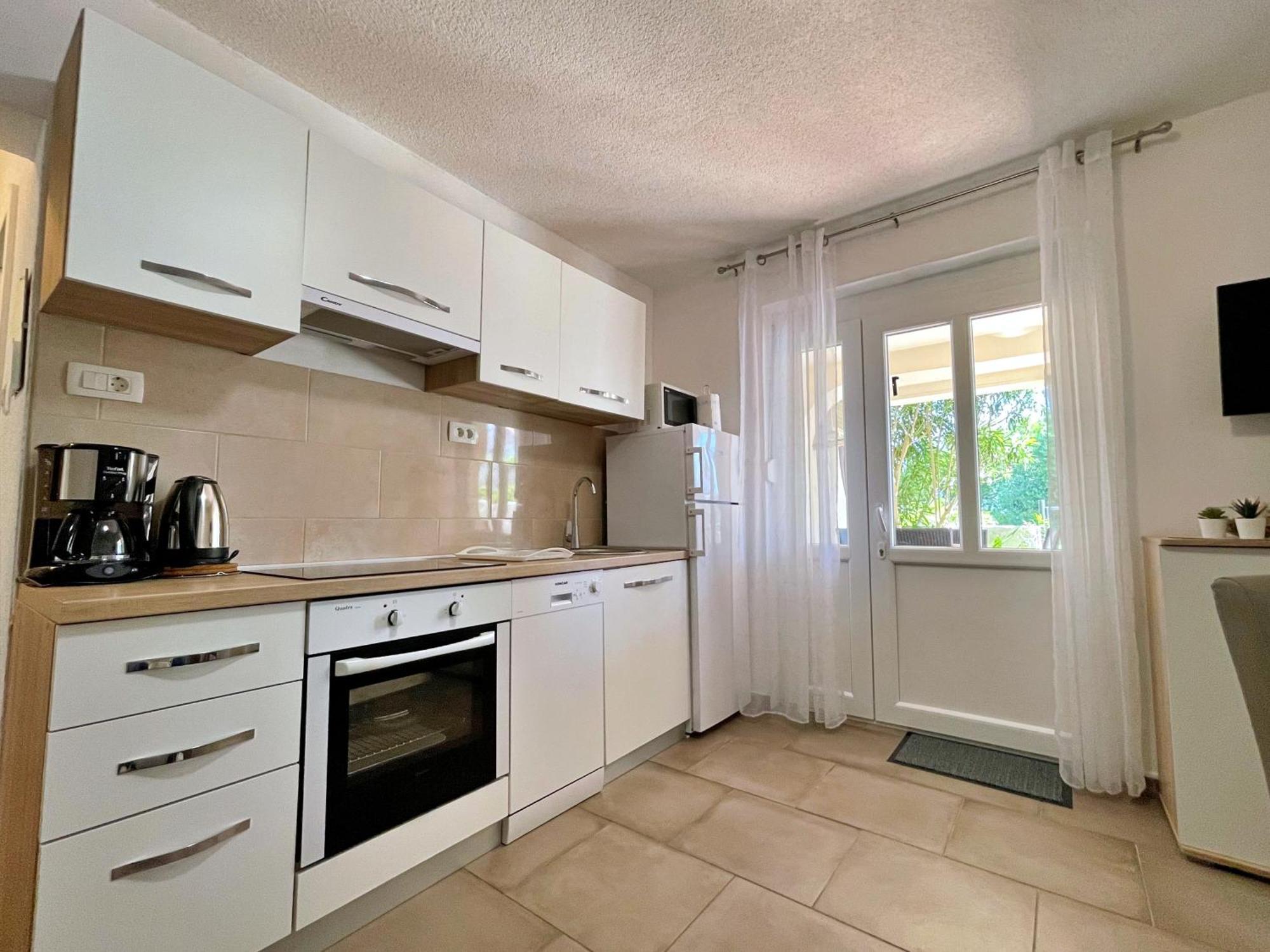Apartment Butković Šilo Buitenkant foto